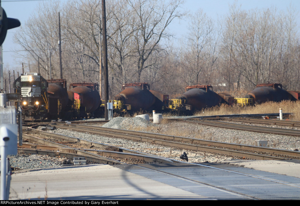 Hot Metal Bottle Train